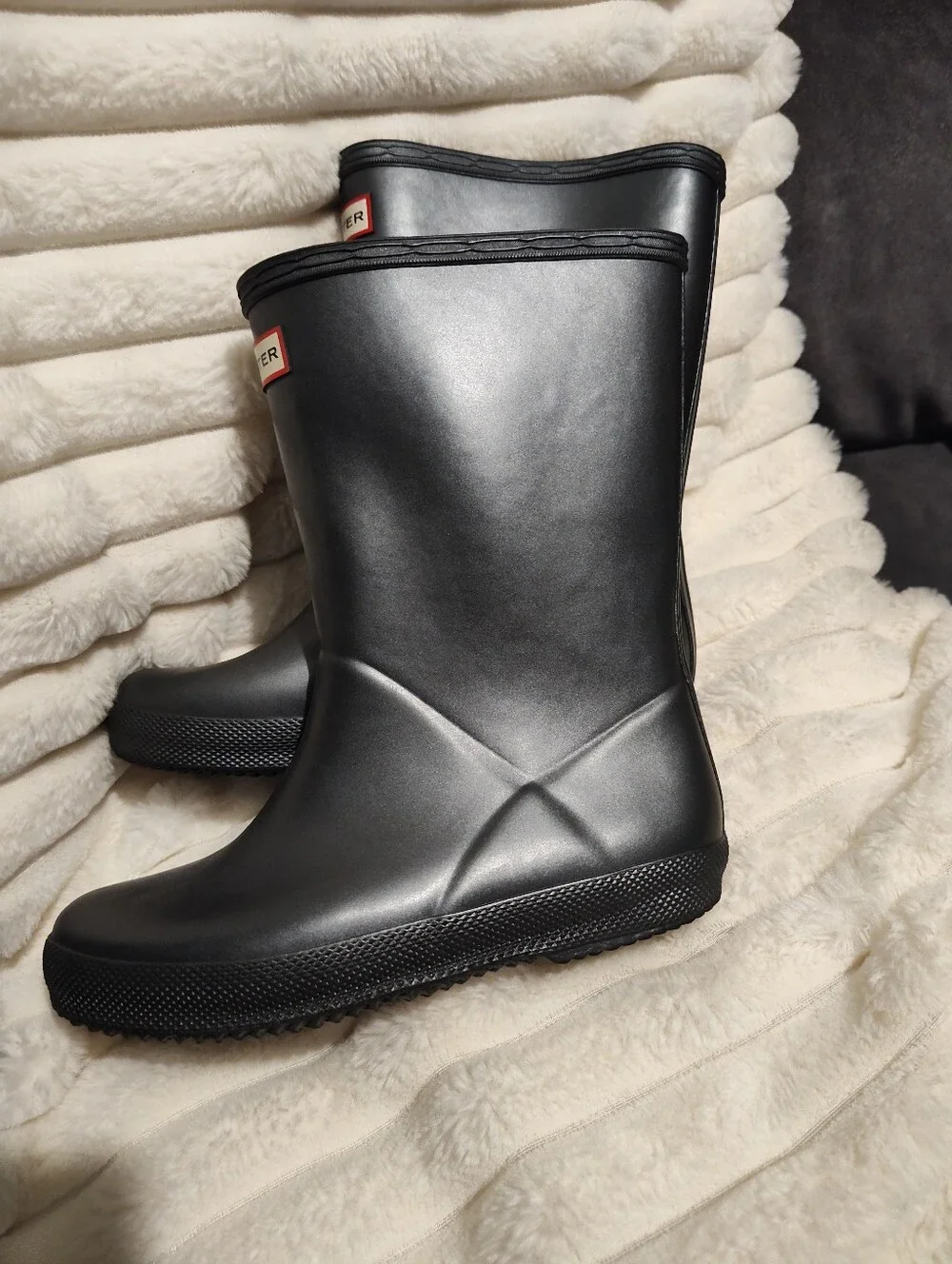 Hunter Kids' Classic Black Rain Boots SZ 13 Boys/ 1 Girls Like New